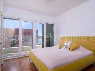 Stan u zgradi, Prodaja, Okrug, Okrug Gornji