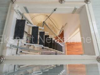 Stan u zgradi, Prodaja, Okrug, Okrug Gornji