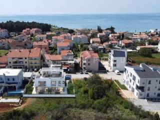 Flat in a building, Sale, Umag, Zambratija