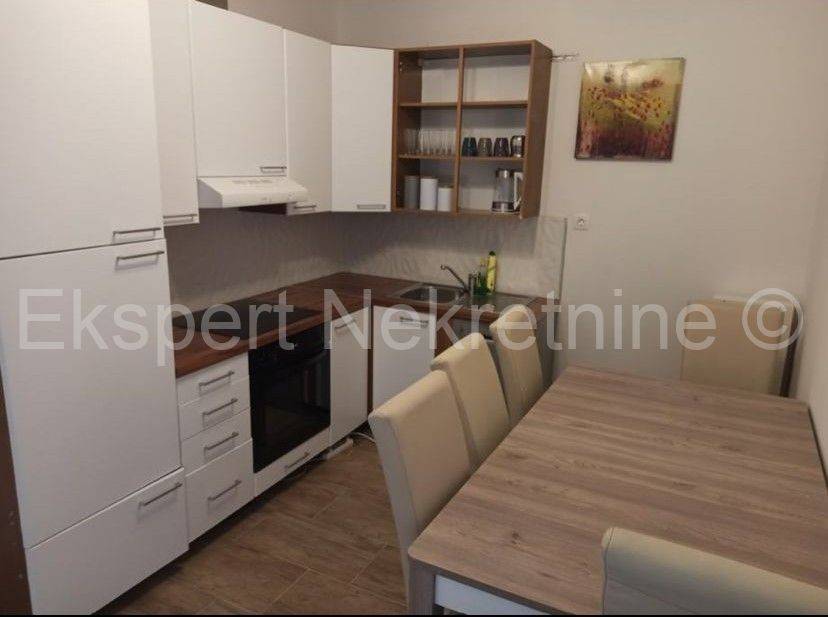 Flat in a building, Sale, Split - Okolica, Kamen