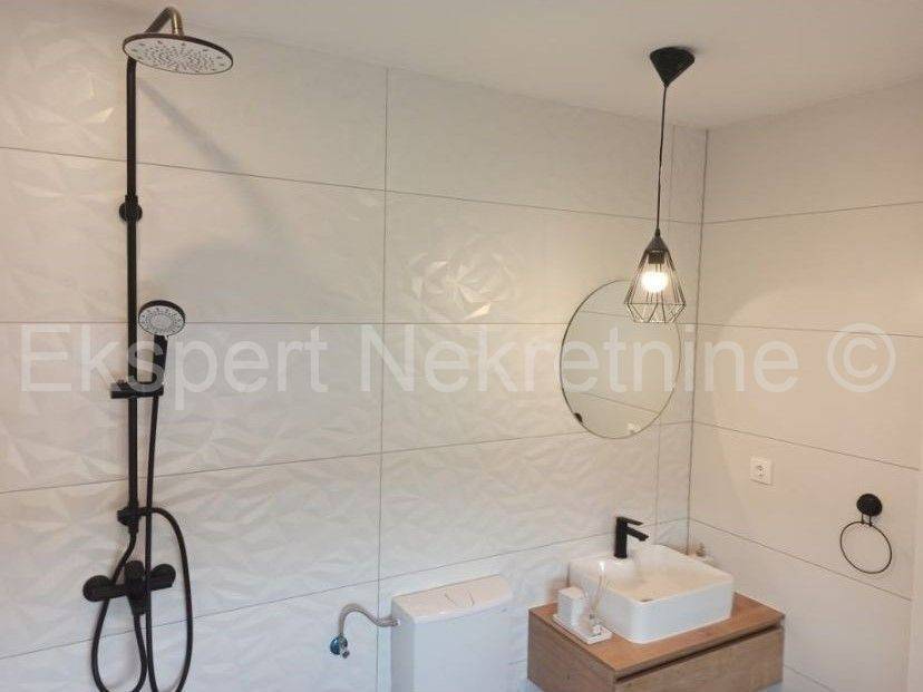 Flat in a building, Sale, Split - Okolica, Kamen