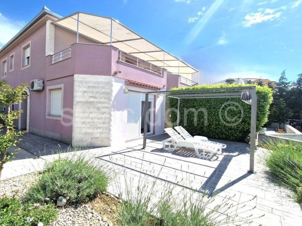 Detached house, Sale, Okrug, Okrug Gornji