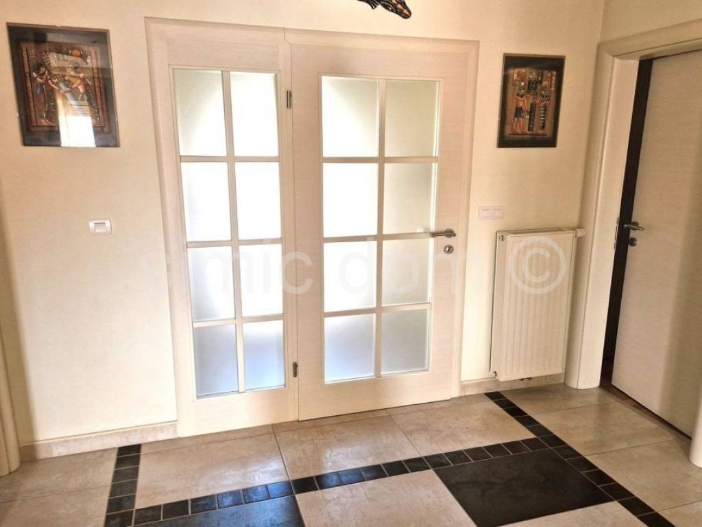 Detached house, Sale, Okrug, Okrug Gornji