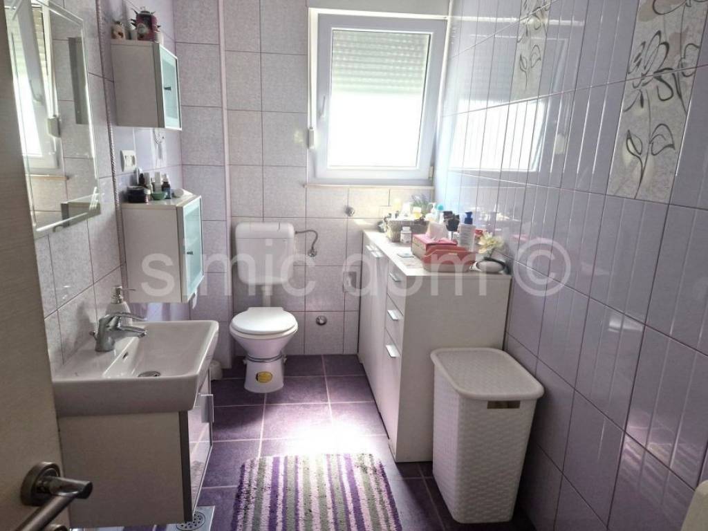 Detached house, Sale, Okrug, Okrug Gornji