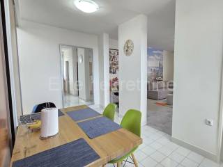 Flat in a building, Sale, Pula, Pula