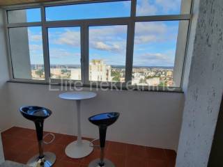 Flat in a building, Sale, Pula, Pula