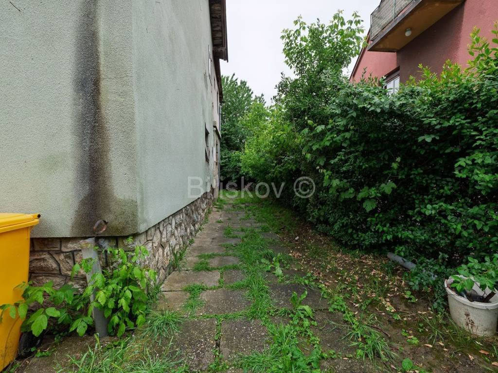 Flat in a house, Sale, Zagreb, Donja Dubrava