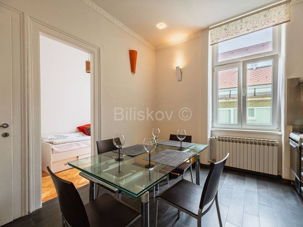 Flat in a building, Rent, Zagreb, Donji Grad