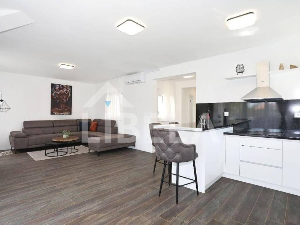 Apartmanska kuca, Prodaja, Pirovac, Pirovac