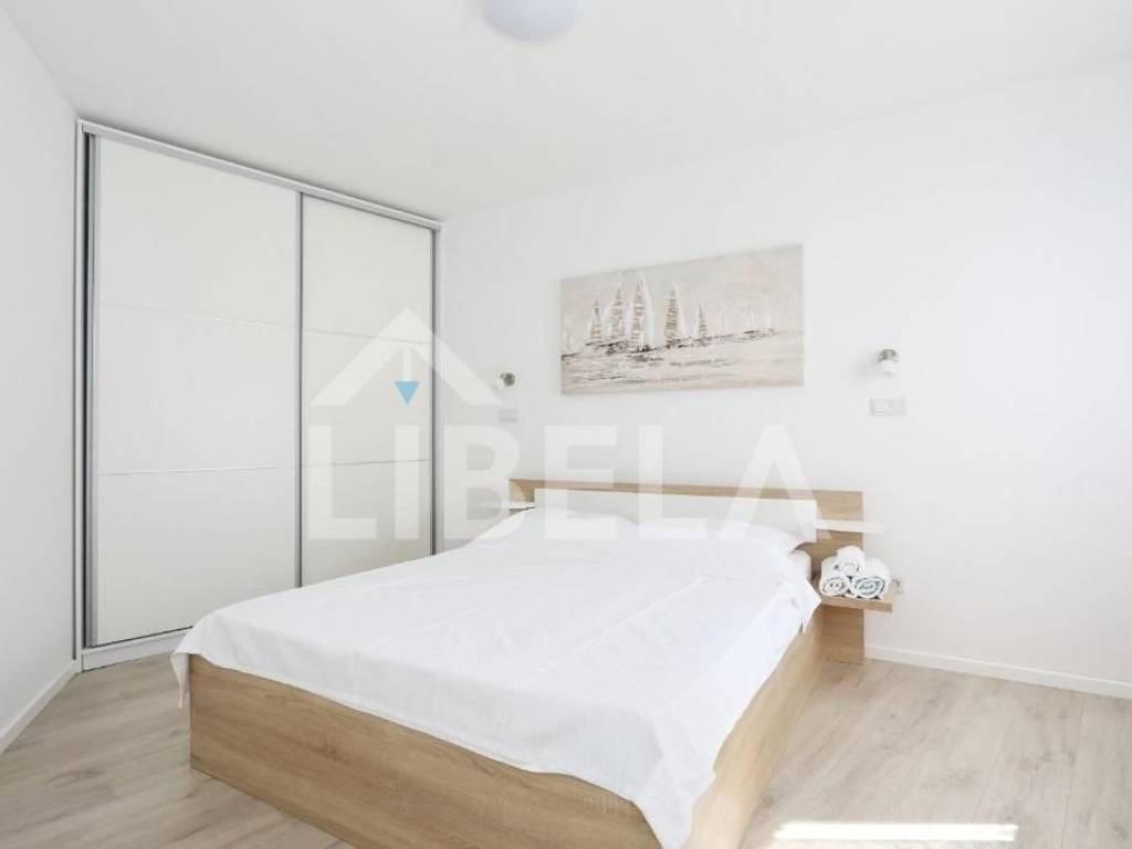 Apartmanska kuca, Prodaja, Pirovac, Pirovac