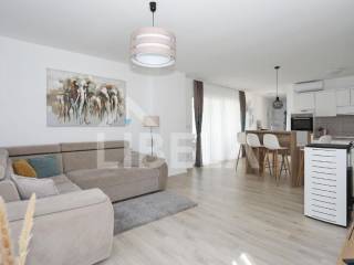 Apartmanska kuca, Prodaja, Pirovac, Pirovac