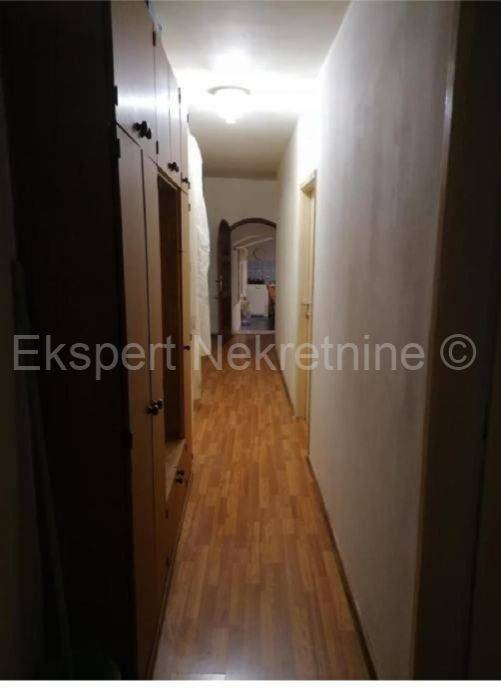 Flat in a building, Sale, Split, Split