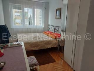 Flat in a building, Sale, Split, Split