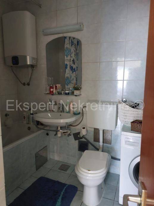 Flat in a building, Sale, Split, Split