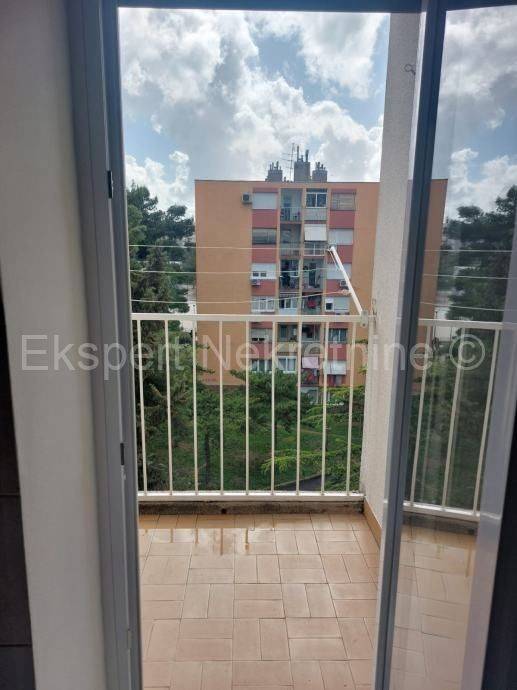 Flat in a building, Sale, Split, Split
