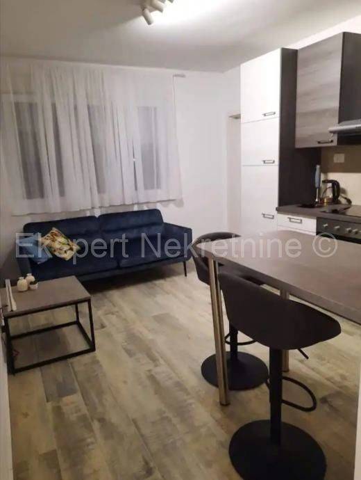 Flat in a building, Sale, Split, Split