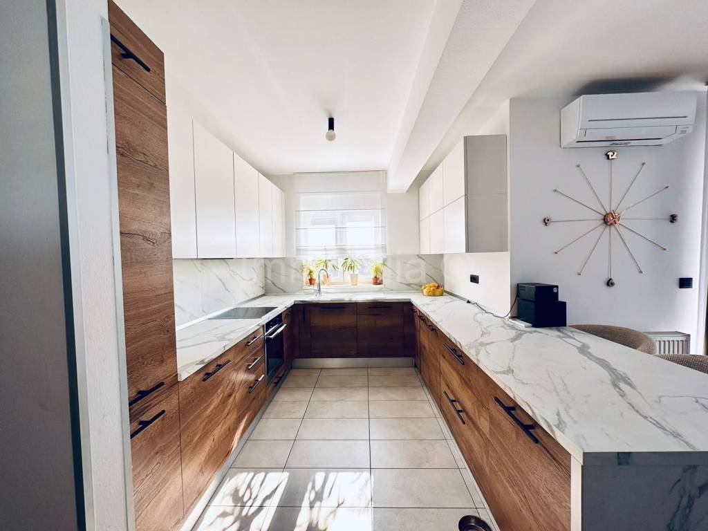 Flat in a new building, Sale, Pula, Pula