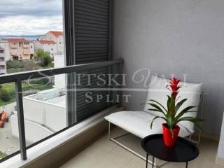 Flat in a new building, Rent, Split, Split