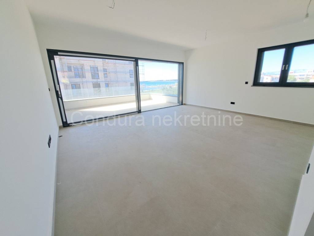 Apartman na moru, Prodaja, Nin, Zaton