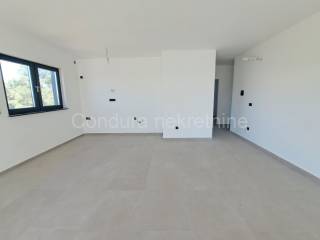 Apartman na moru, Prodaja, Nin, Zaton