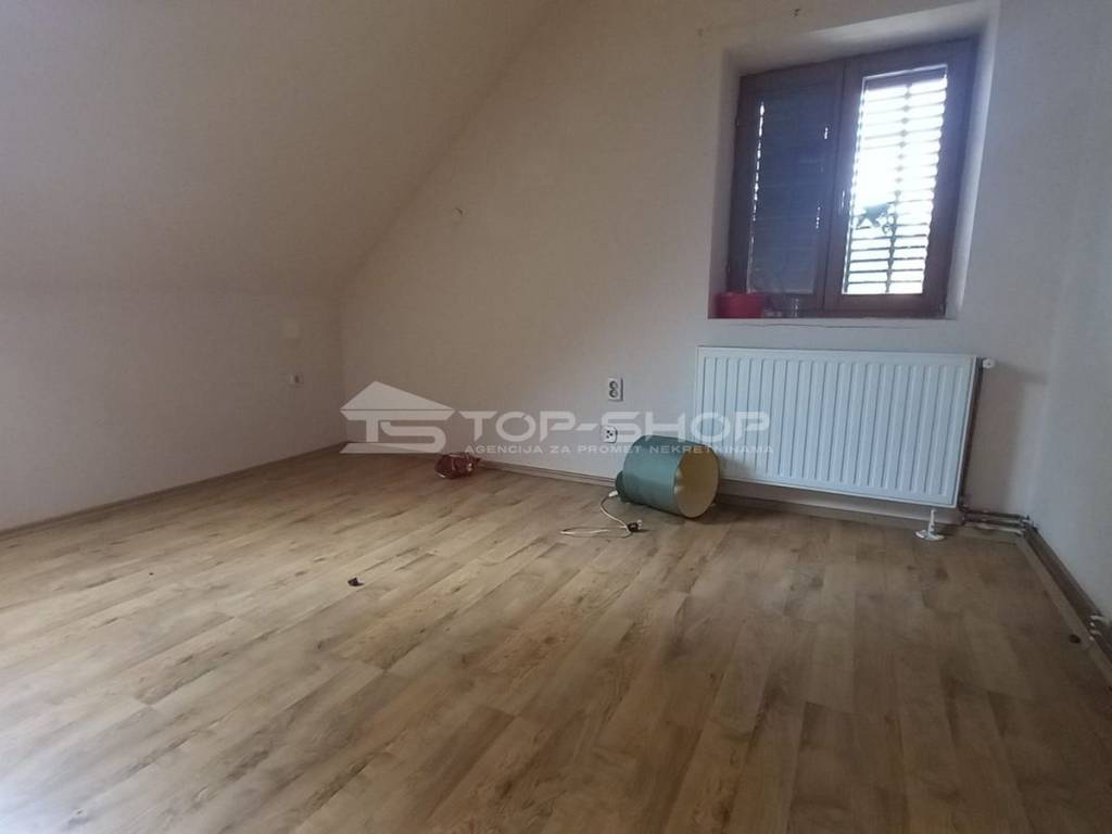 Semi-detached house, Rent, Zagreb, Peščenica - Žitnjak
