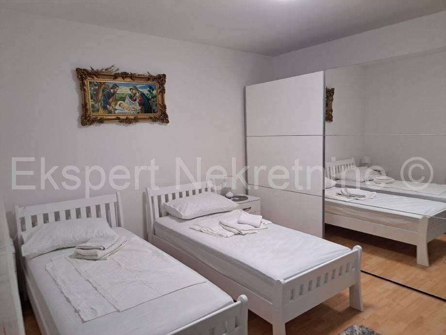 Flat in a house, Sale, Split, Split