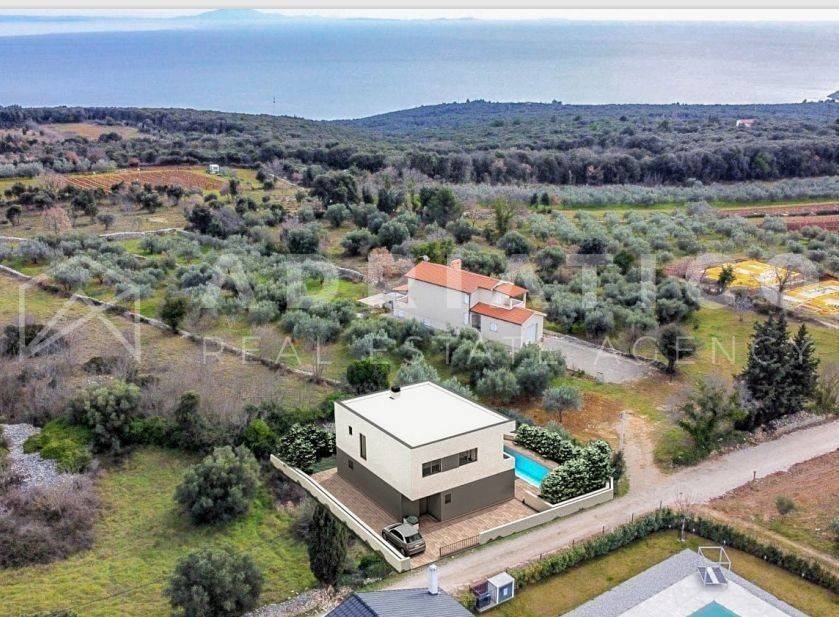 House under construction, Sale, Marčana, Kavran