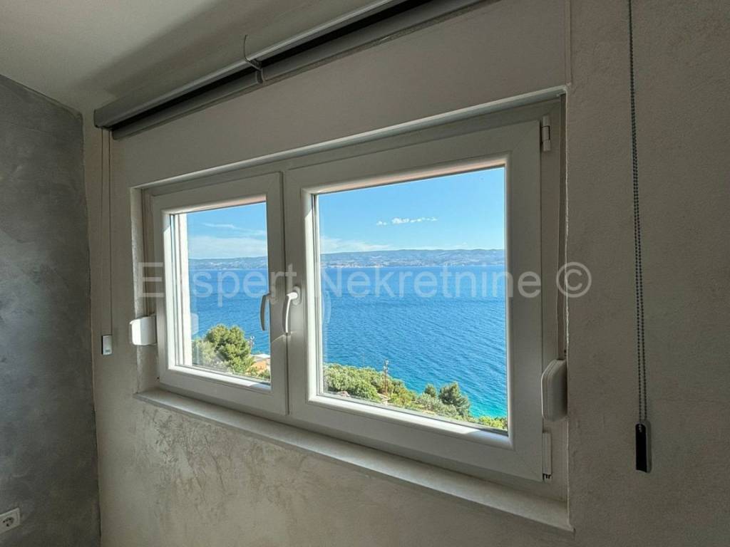 Flat in a building, Sale, Dugi rat, Jesenice