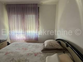 Flat in a building, Sale, Dugi rat, Jesenice
