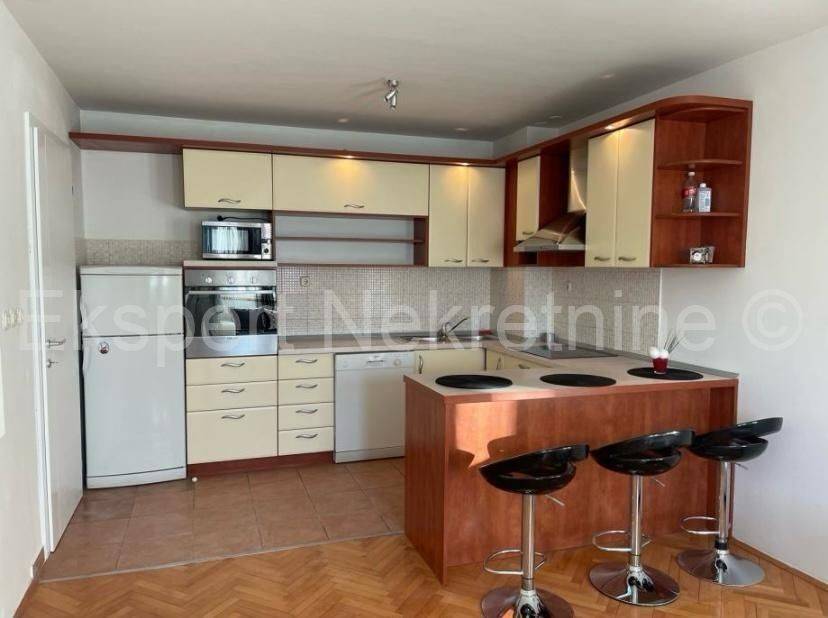 Flat in a building, Rent, Split, Split
