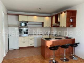Flat in a building, Rent, Split, Split