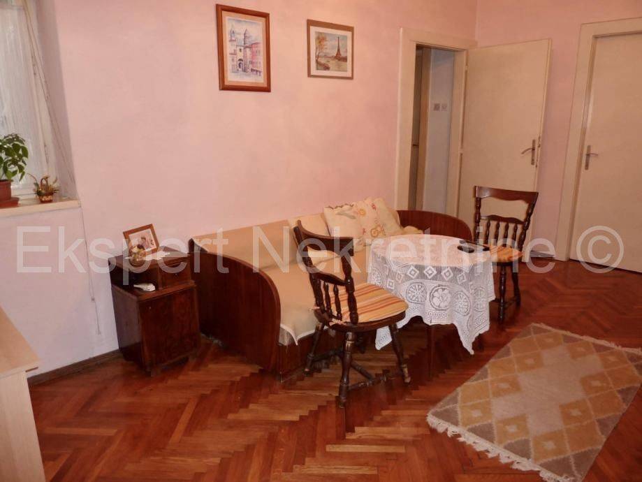 Flat in a building, Sale, Split, Split