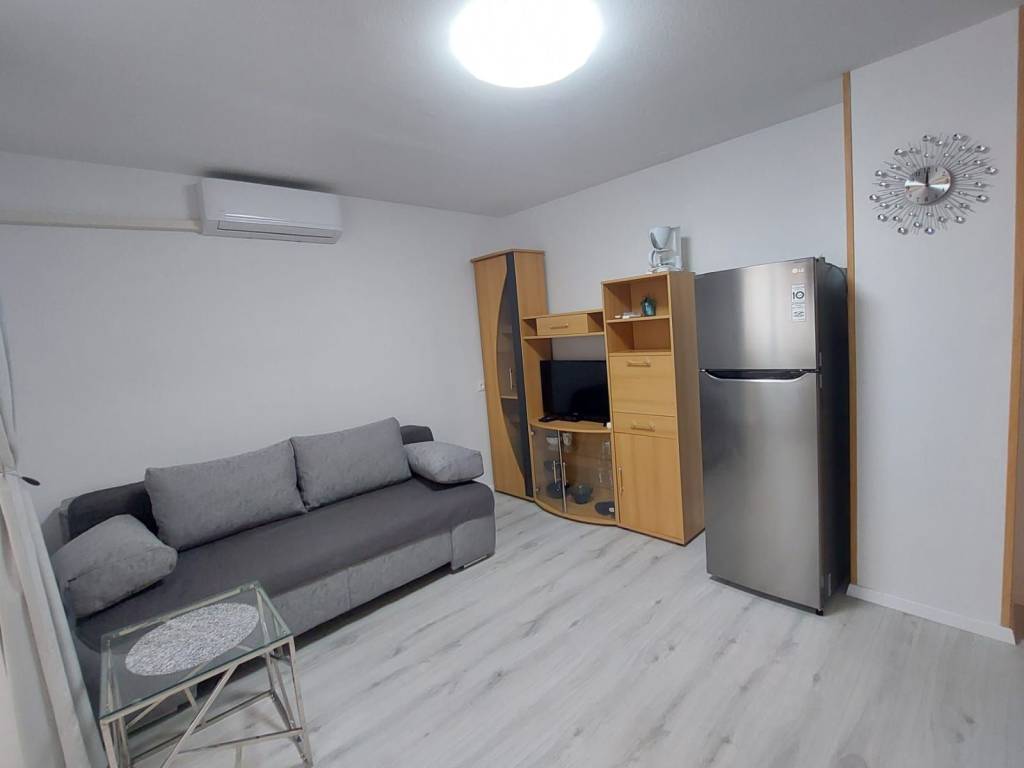 Flat in older building, Sale, Poreč, Červar-Porat