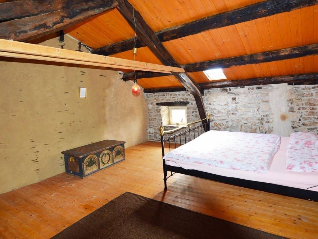 Stone house, Rent, Kaštelir-Labinci, Kaštelir