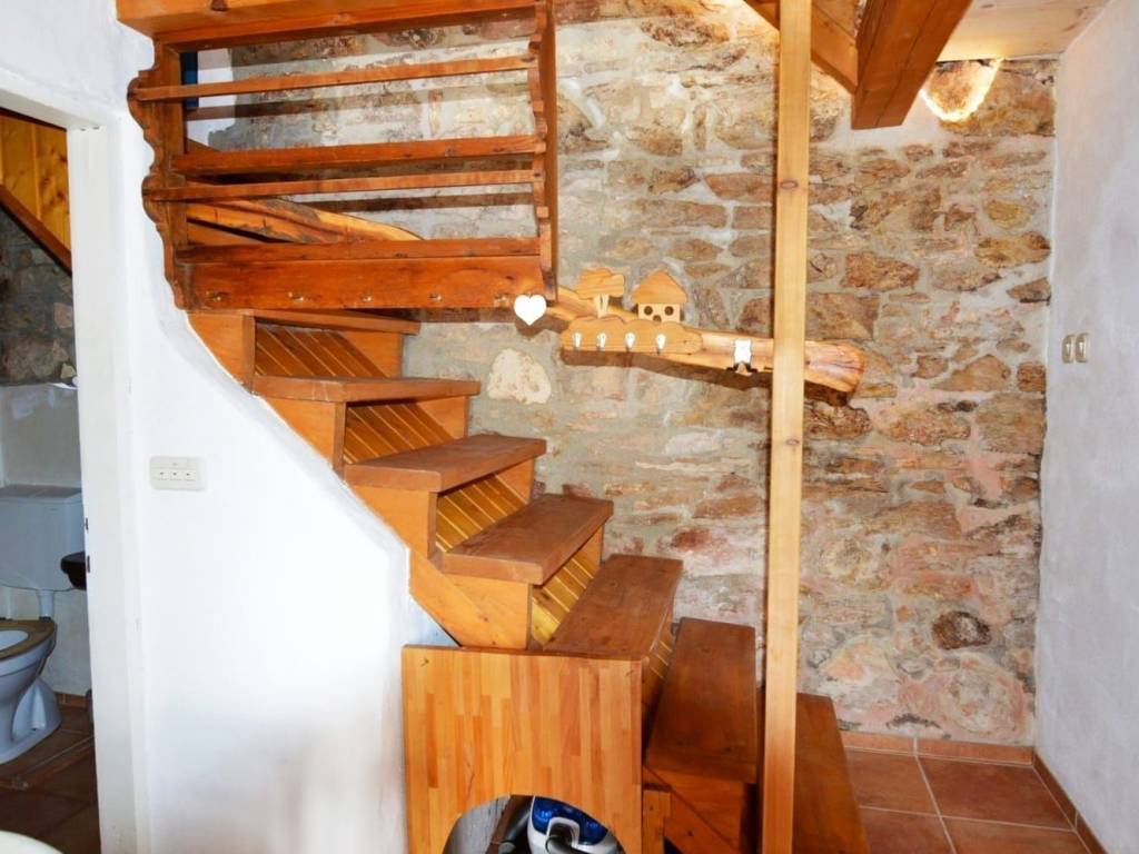 Stone house, Rent, Kaštelir-Labinci, Kaštelir