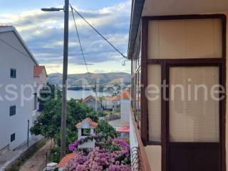 Flat in a house, Sale, Okrug, Okrug Gornji
