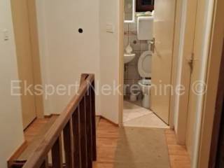 Flat in a house, Sale, Okrug, Okrug Gornji
