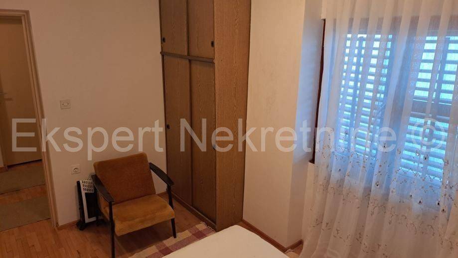 Flat in a house, Sale, Okrug, Okrug Gornji