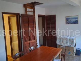 Flat in a house, Sale, Okrug, Okrug Gornji