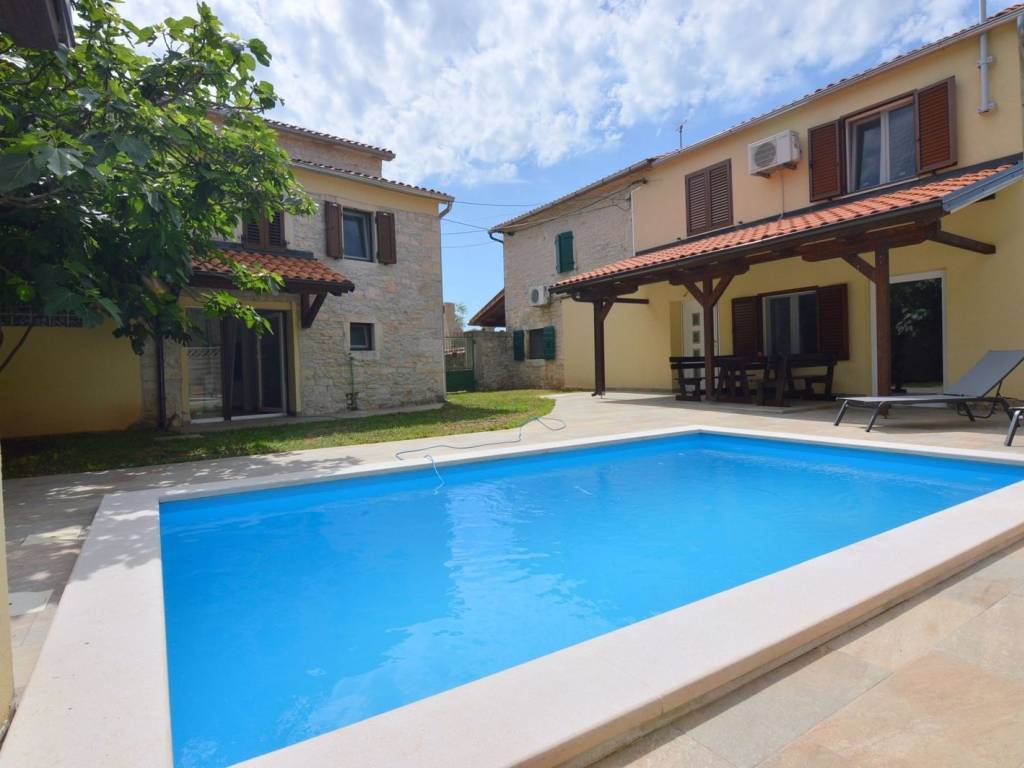Stone house, Sale, Tinjan, Tinjan