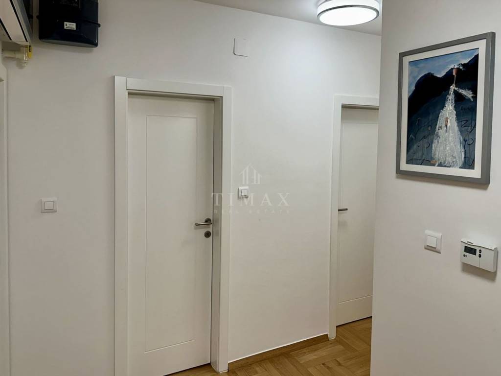 Flat in a building, Sale, Zagreb, Maksimir
