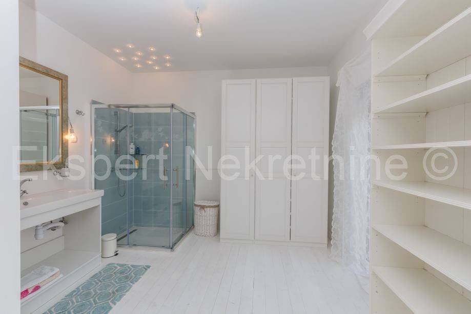 Flat in a house, Sale, Kaštela, Kaštel Lukšić