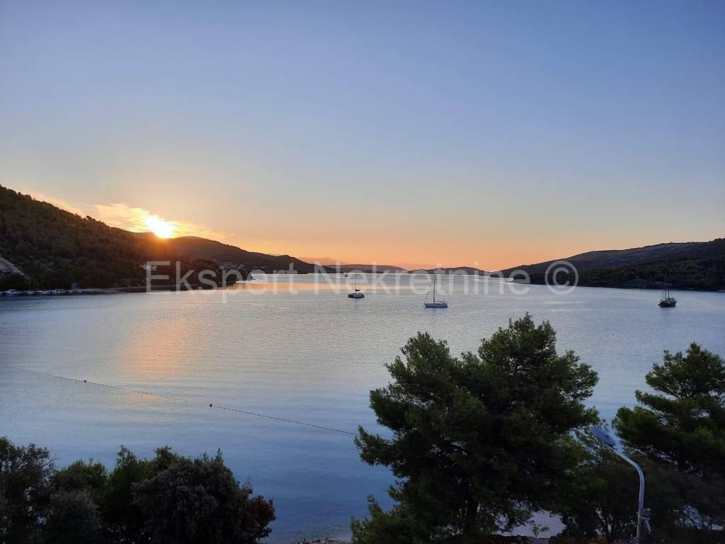 Flat in a building, Sale, Marina, Marina