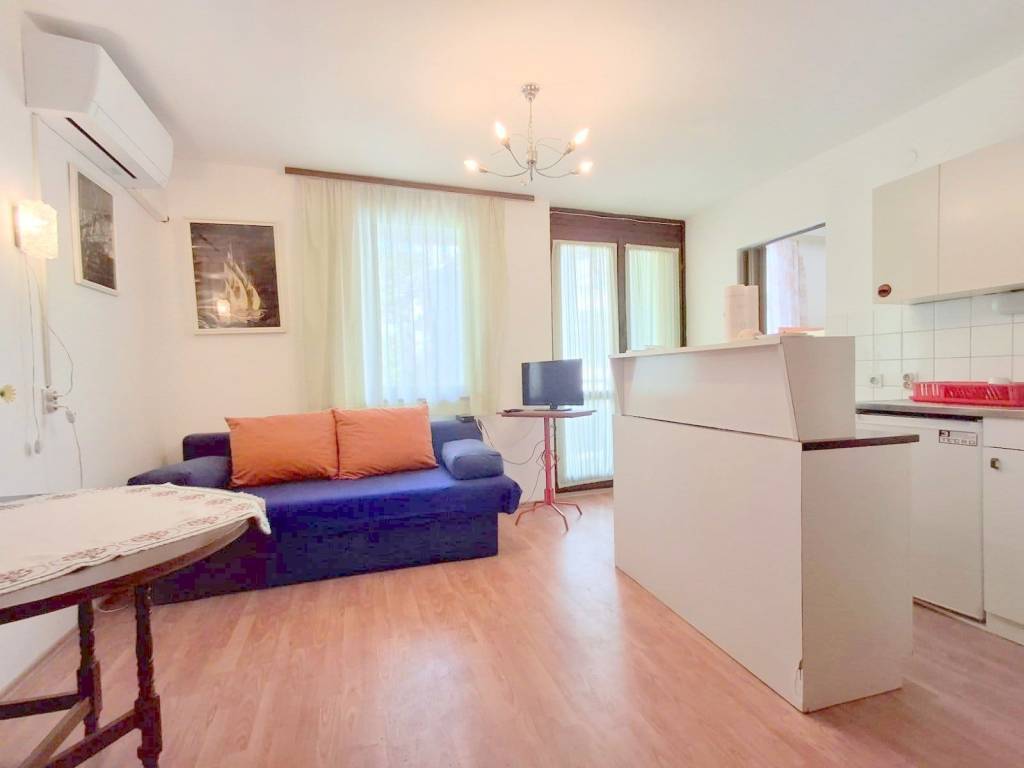 Flat in older building, Sale, Poreč, Červar-Porat