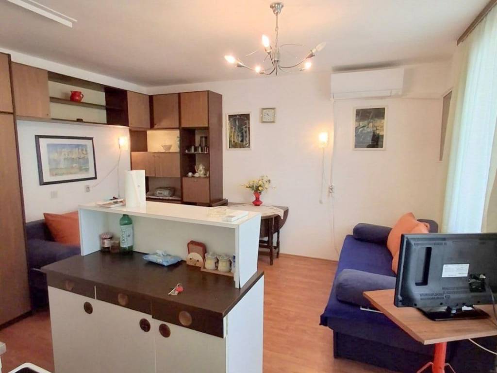 Flat in older building, Sale, Poreč, Červar-Porat