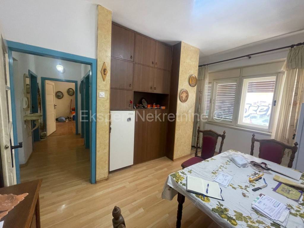 Flat in a building, Sale, Split, Split