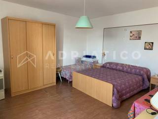 Terraced house, Sale, Bale, Bale