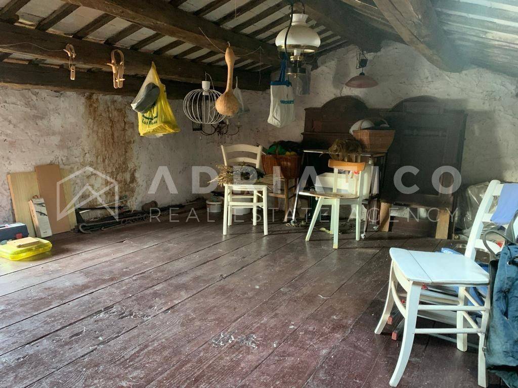Terraced house, Sale, Bale, Bale