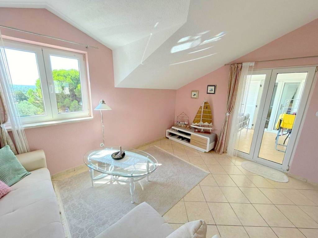 Flat in a building, Sale, Tar-Vabriga, Vabriga