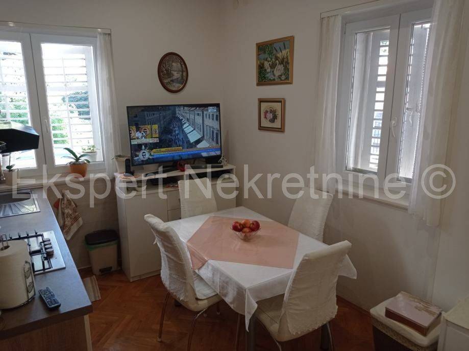 Flat in a building, Sale, Split, Split